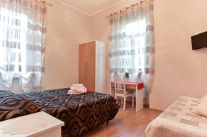 Отель Claudia Suites  Рим